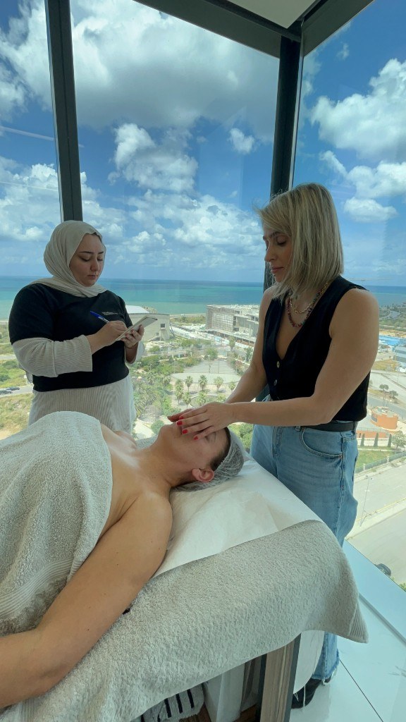 Weshape Clinic certification training — Facial Technique Demo — Sola Tohme EMA Master Instructor