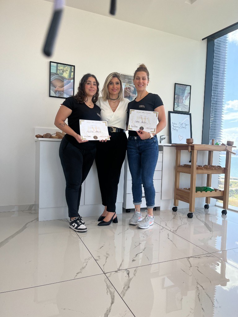 Weshape Clinic certification training — EMA Certificate Presentation — Sola Tohme EMA Master Instructor